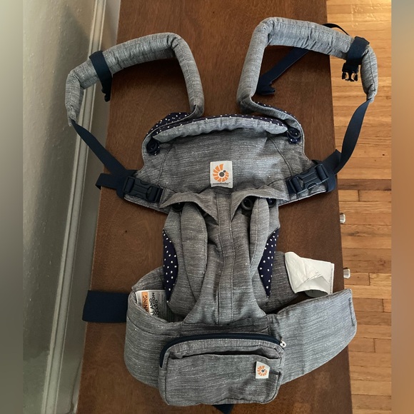 Ergobaby Omni 360 Carrier. Gray and Blue color with star design - Picture 3 of 4